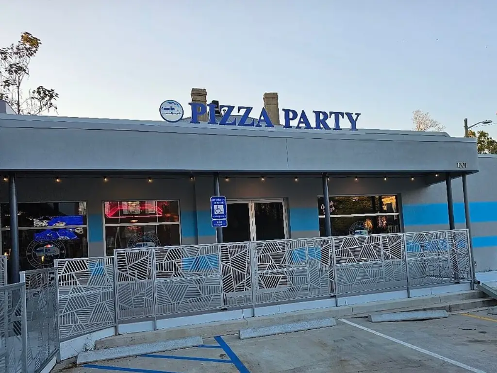 Treylor Park Pizza Party